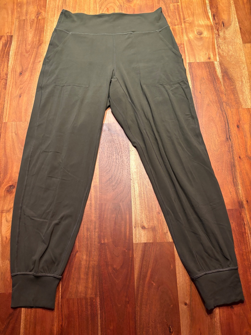 Lululemon Olive Green Jogger Pants - Size 8